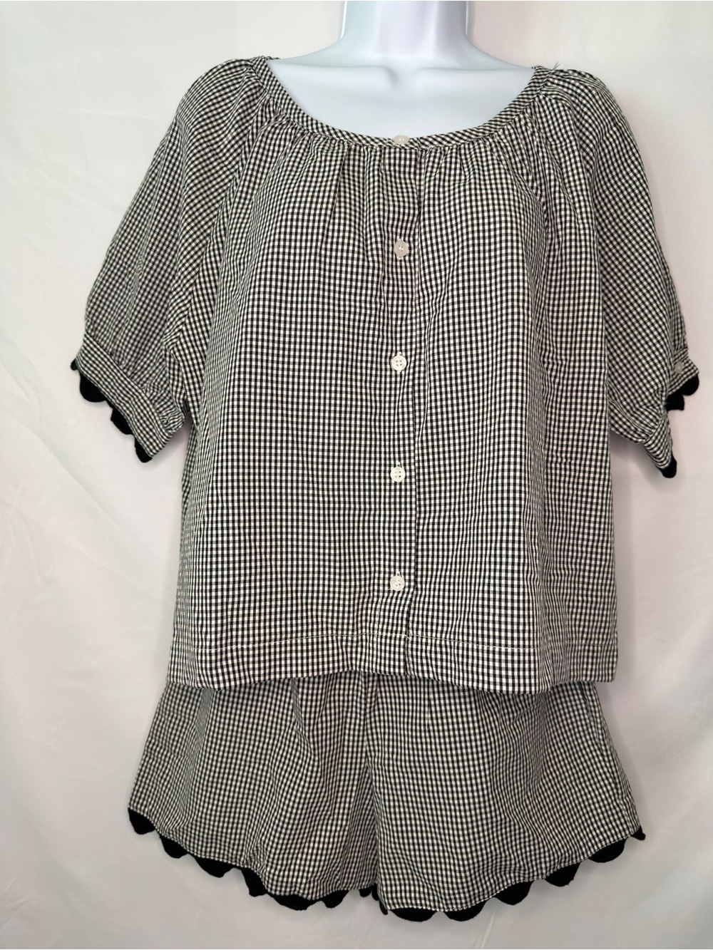 Gingham High-Waist Shorts Set in Black & White
